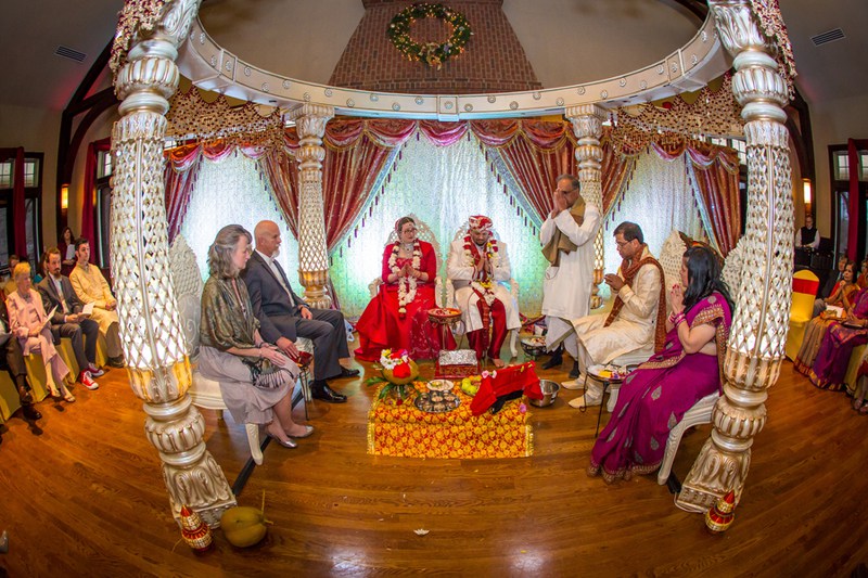 Hindu Wedding Featured on Brown Sparrow Wedding Blog