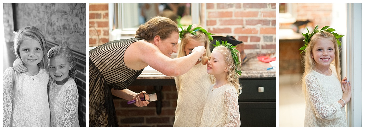 Flowergirls in lacy dresses